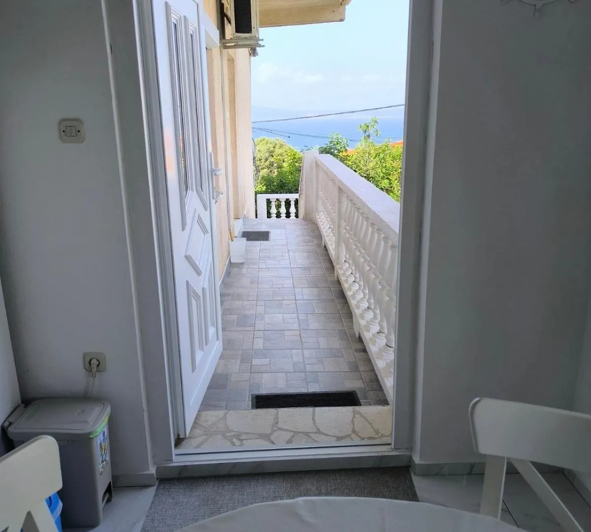 Apartments Jamice Novi Vinodolski 0*,